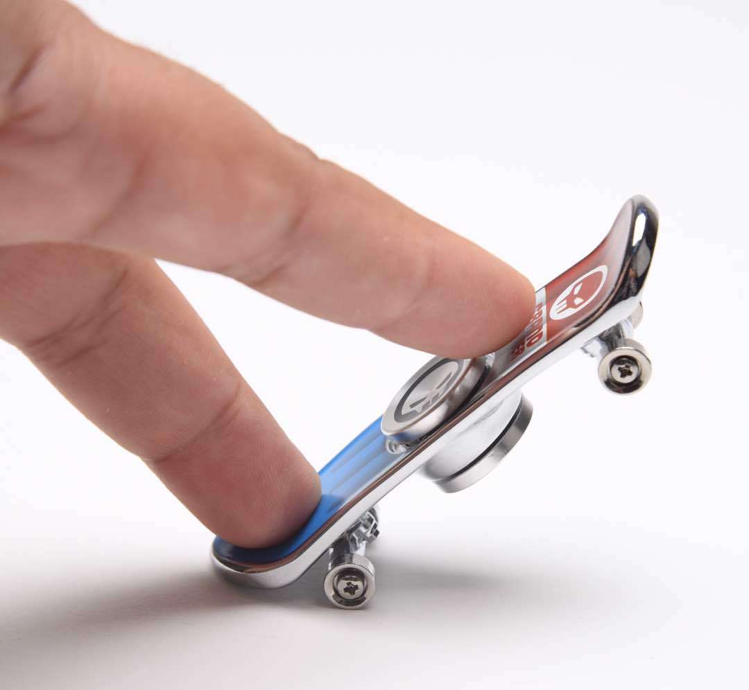 Funny Alloy Fidget Toy Hand Spinner Fingertip Skateboard Skid Gyro Desk ...